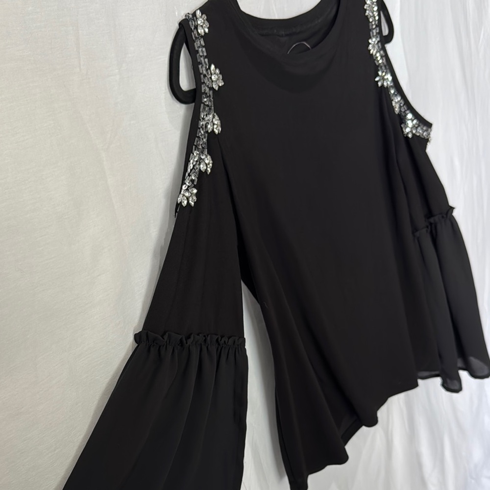 INC International Concepts Black Sleeveless Blouse with Floral Embellishments - Picture 3 of 5